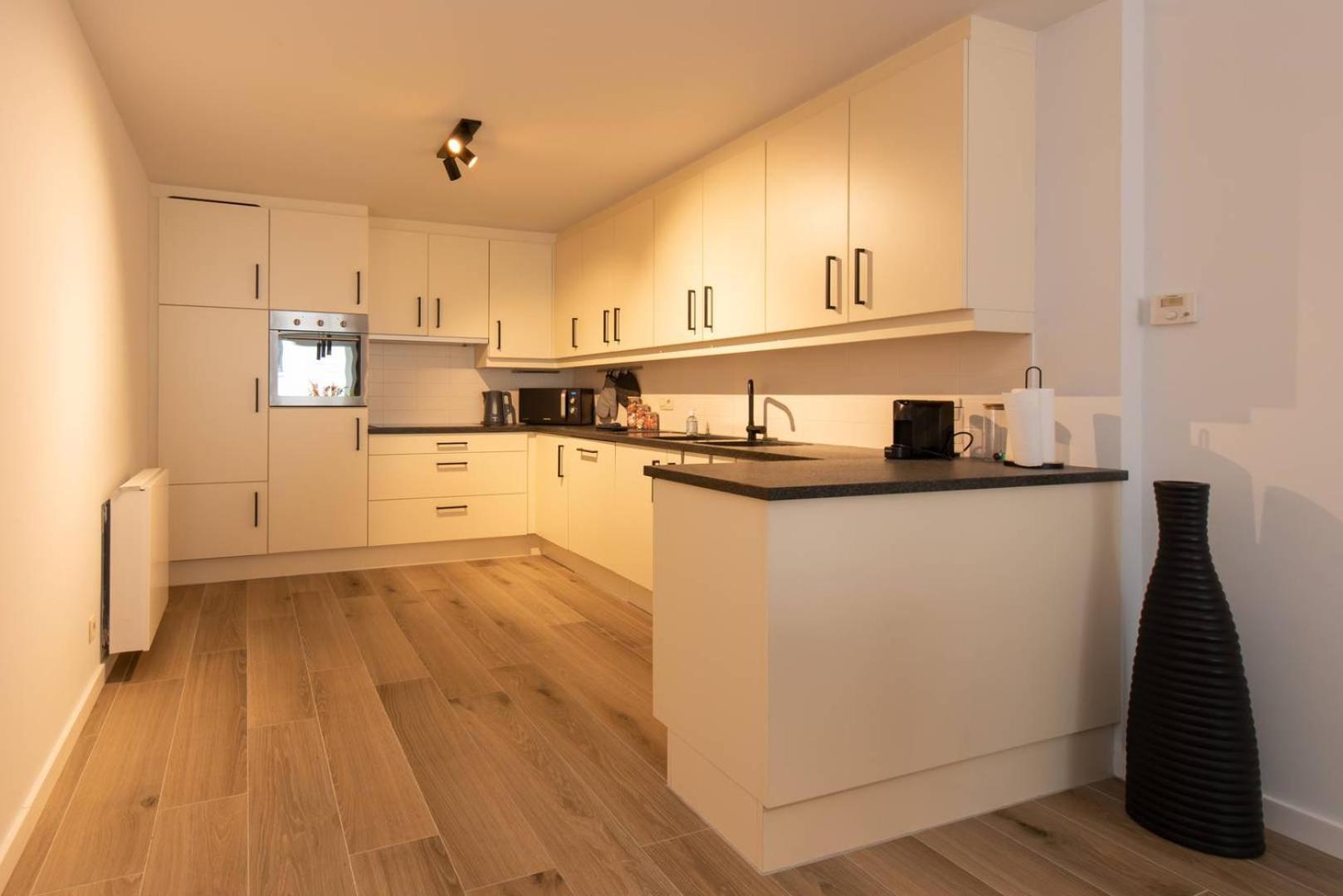 Luxueus, Ruim Appartement Op 350M Van Het Strand Ostende Exterior foto